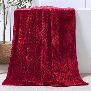 Ruby Red Art Deco Fan Pattern Bed Throw Plush Textured Soft Velvety Blanket New